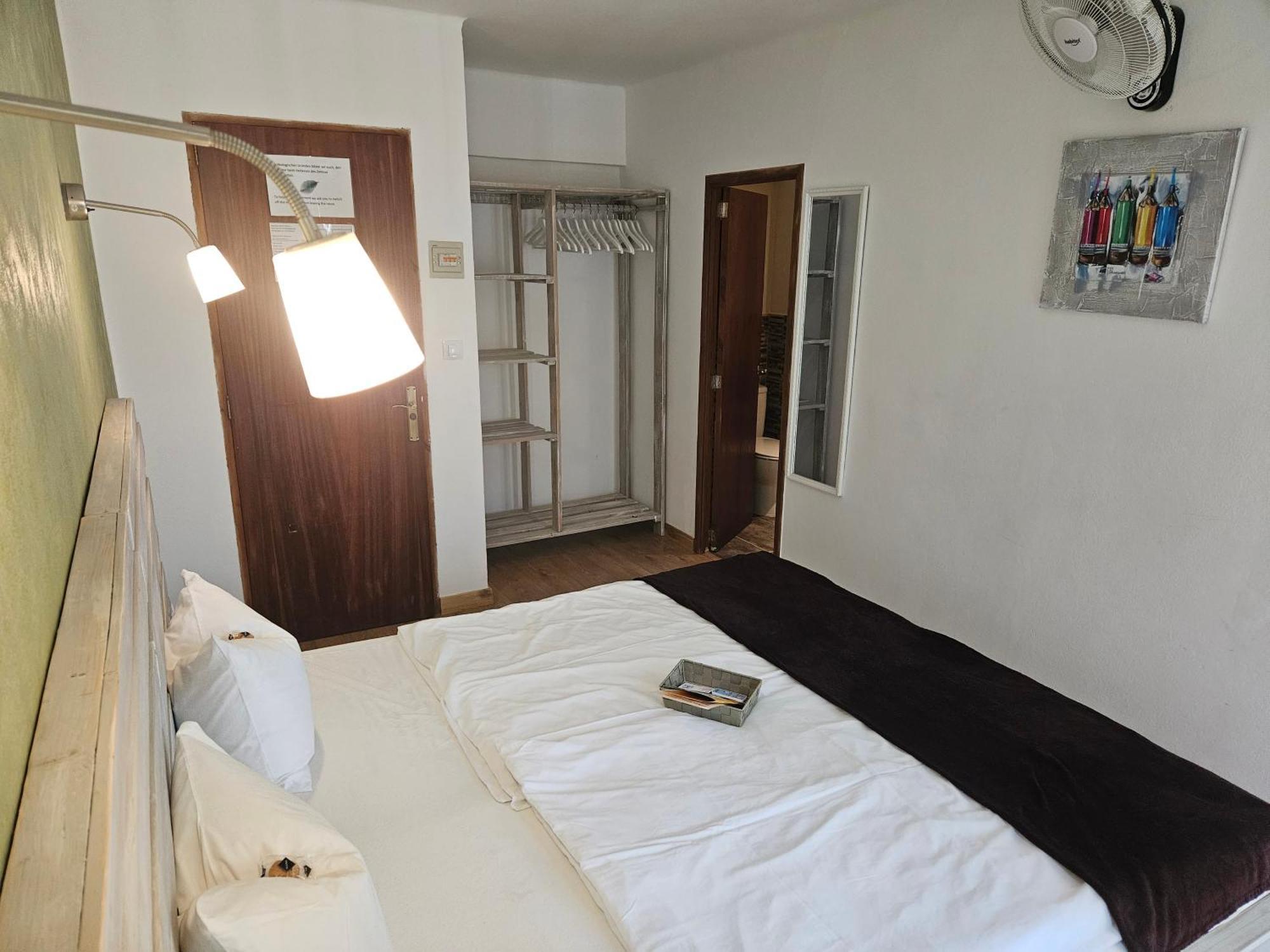 Seven Hostal カラ・ミラー エクステリア 写真